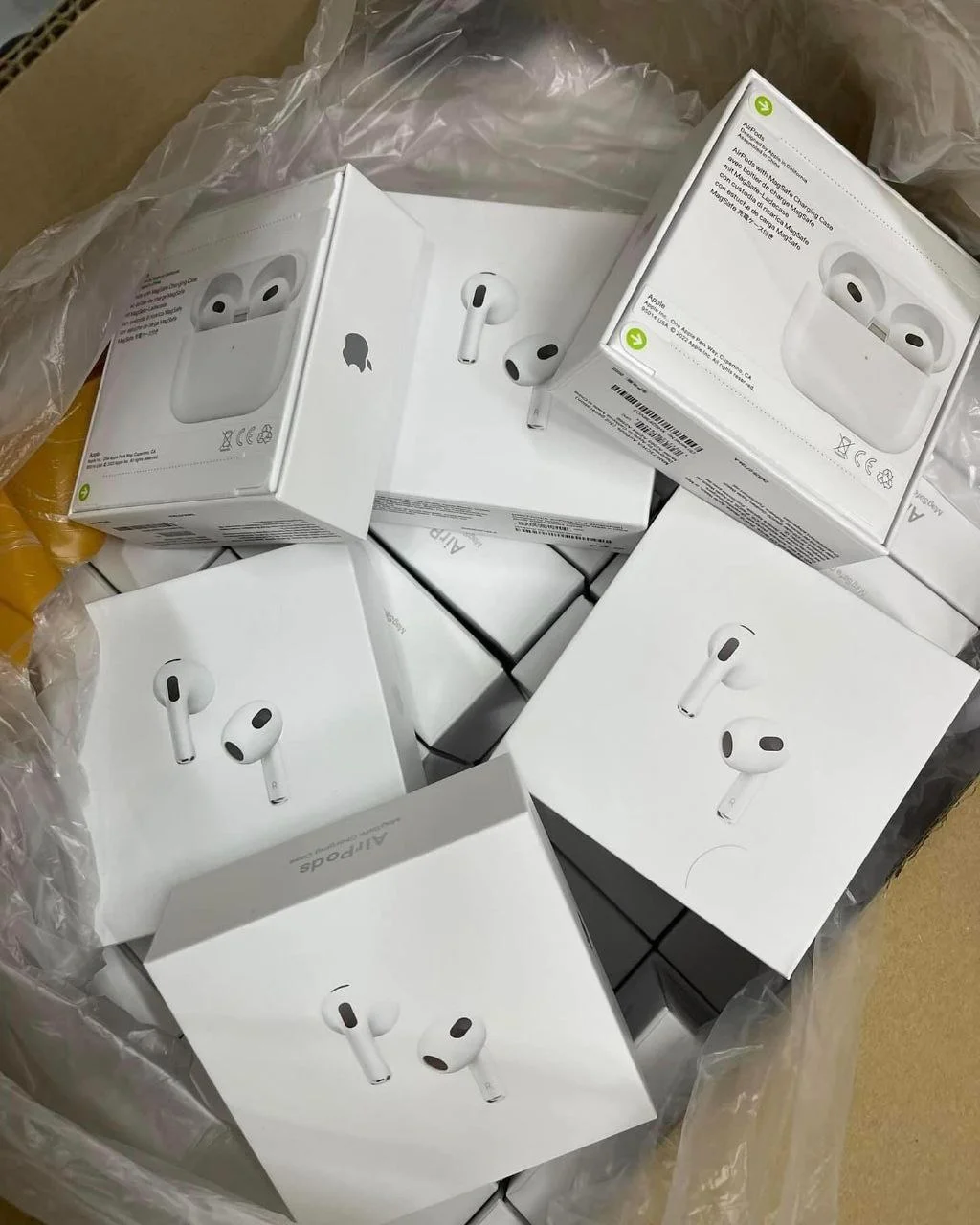Apple AirPods Pro 2-го поколения (2023) — паллета ликвидации, 100 шт